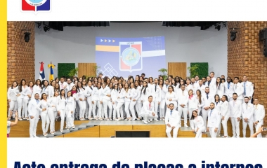 Acto entrega de placas a internos medicina enero 2023-2024