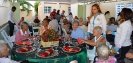 Cena con envejecientes Hogar de Ancianos