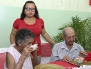 Estudiantes ATH ofrecen cena en Hogar de Ancianos