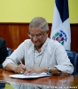 UCNE firma convenio con Instituto Oncológico